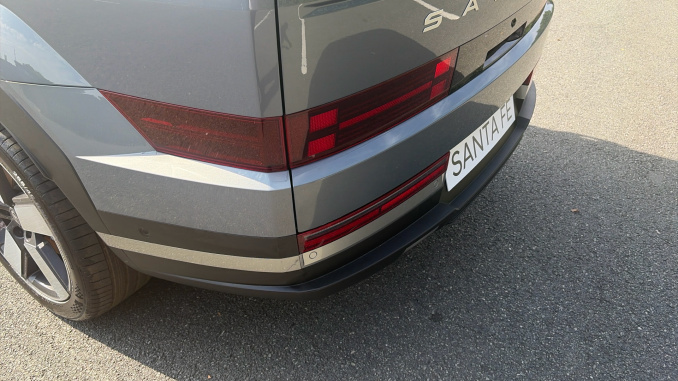 Hyundai SANTA FE 1.6 TGDi Plug-in Hybrid Ultimate 5dr 4WD Auto Estate - Image 24